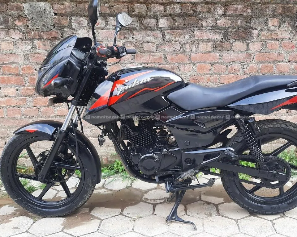 Pulsar 150 (91)lot New model color 2