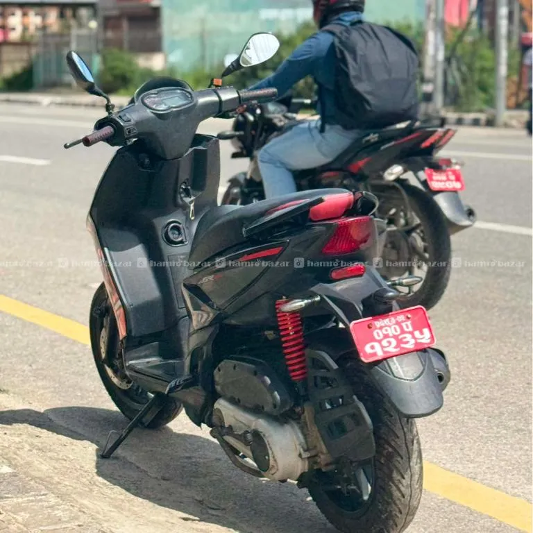 Aprillia Sr 150cc 110 Lot Super Fresh Scooter 2