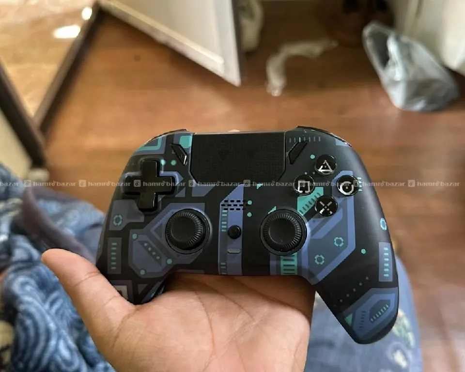 Fantech Nova Pro Wireless Gamepad. 4