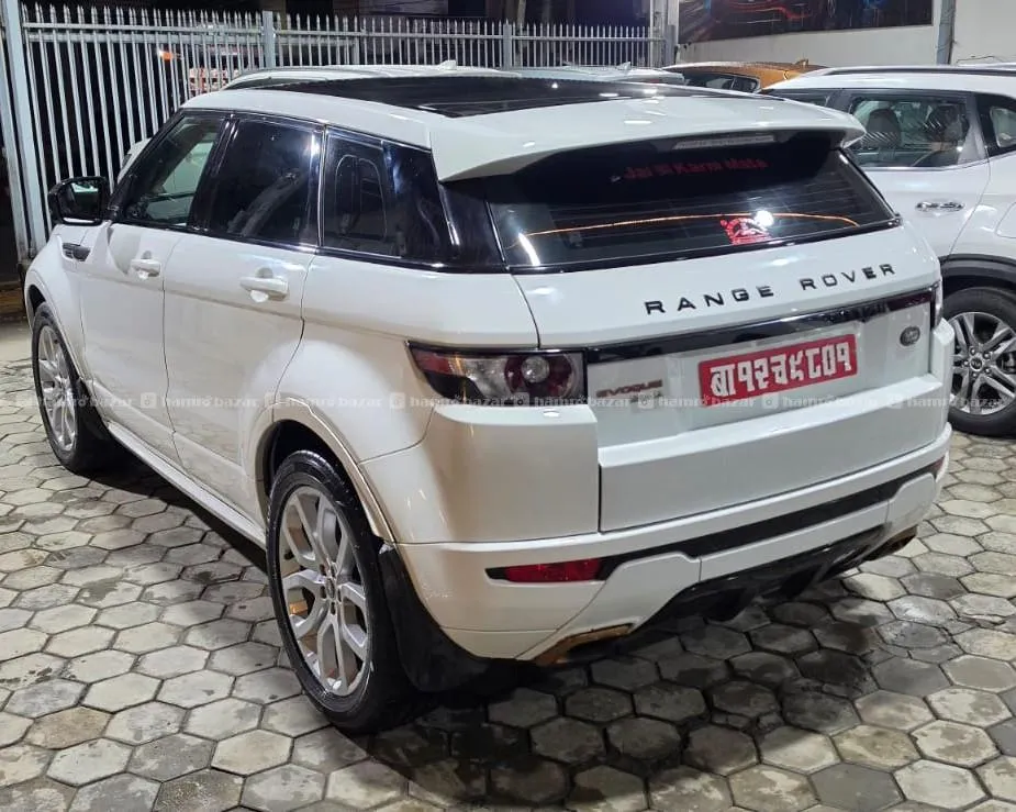 Range Rover evoque 2014 in brand new condition 3