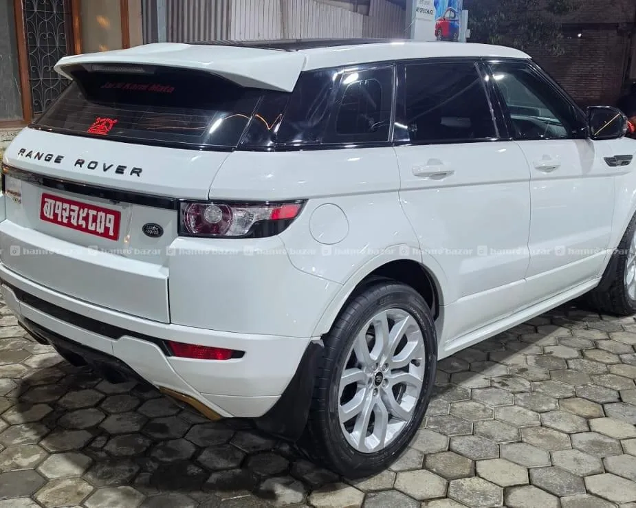 Range Rover evoque 2014 in brand new condition 2