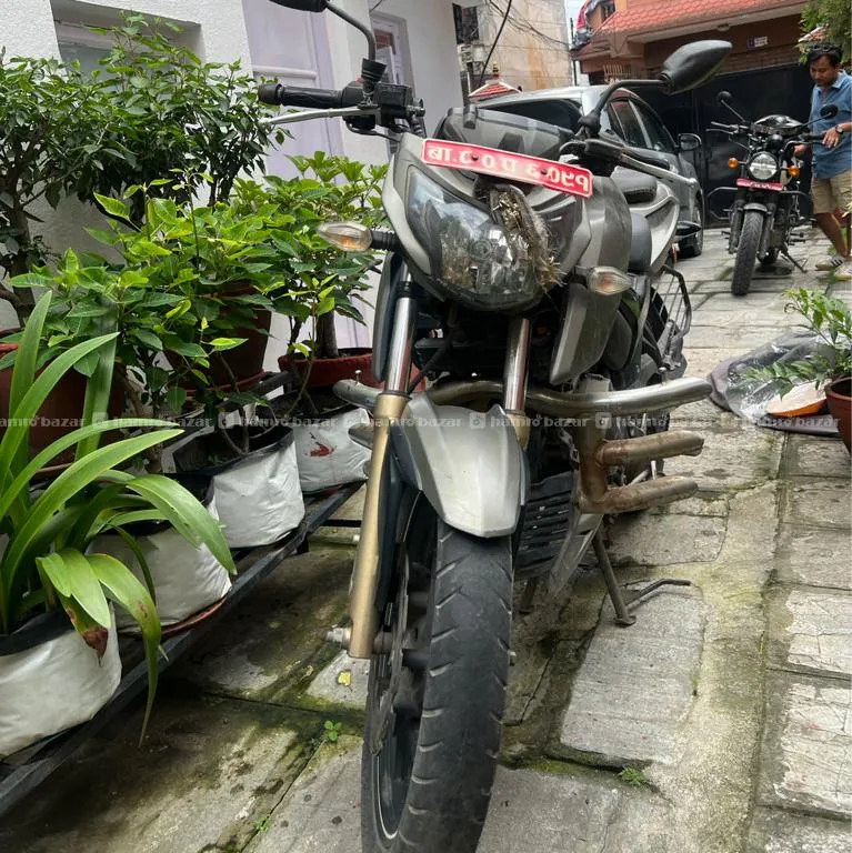 Direct Owner - TVS Apache Rtr 200 4v 3