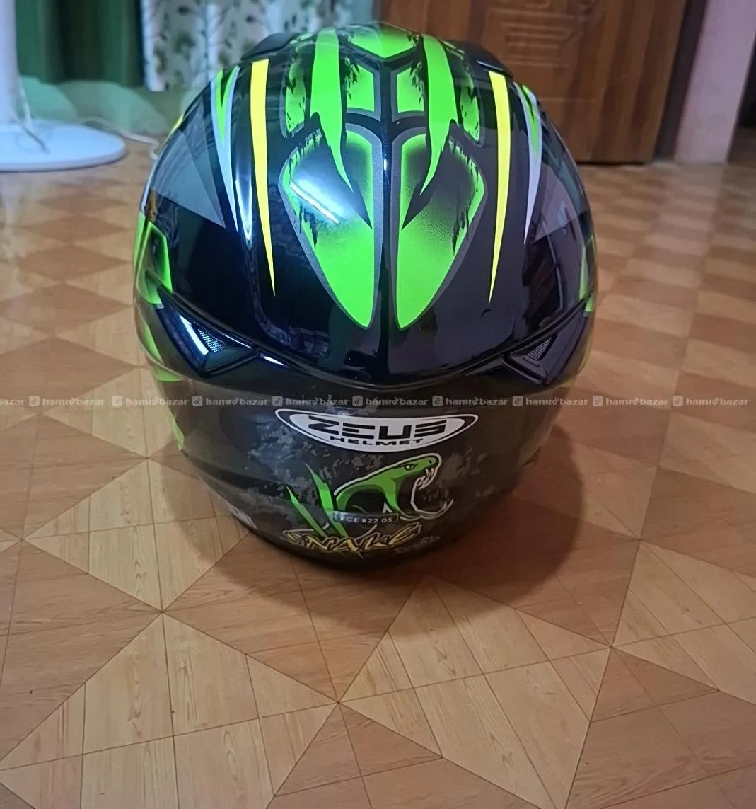 Brand New Helmet on Sale Not Use with spoiler 5