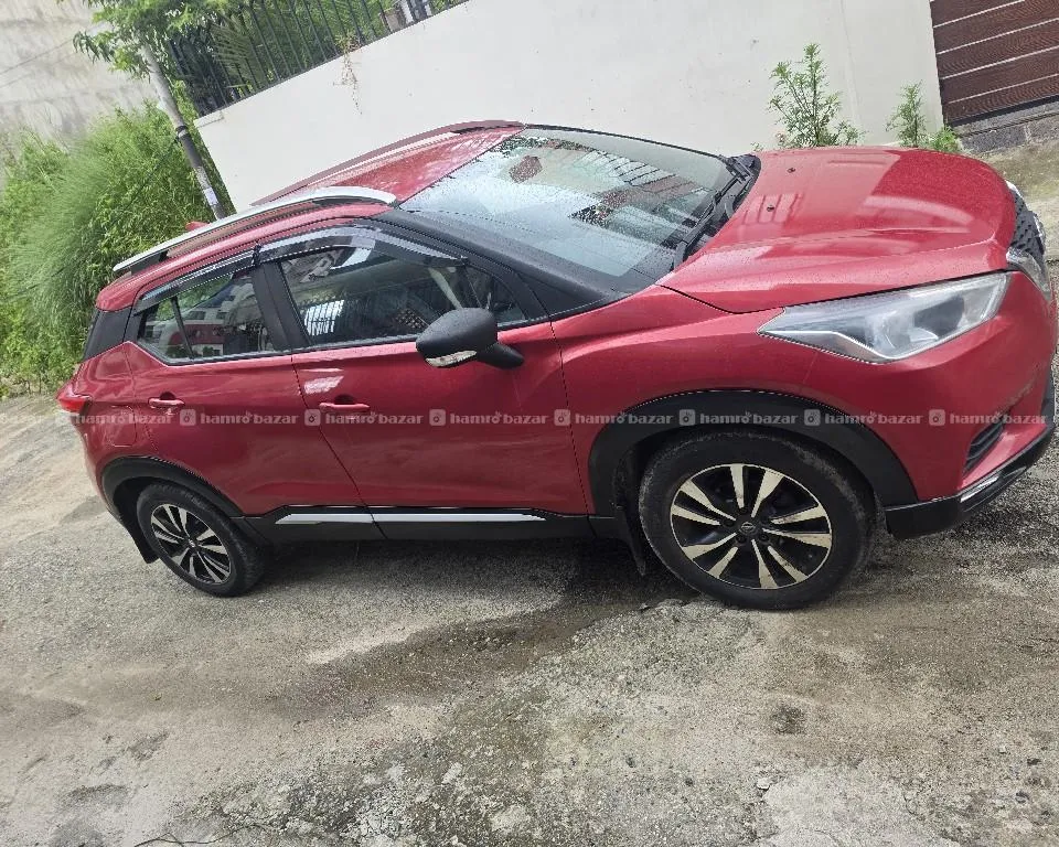 Nissan kicks xv petrol 2019 model on sale 2