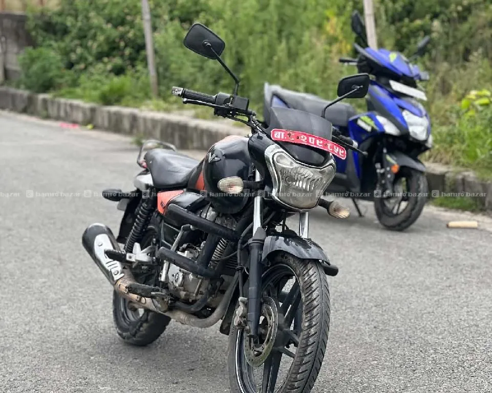 BAJAJ v15 - 83 lot 9818846575 or 9768397661 2