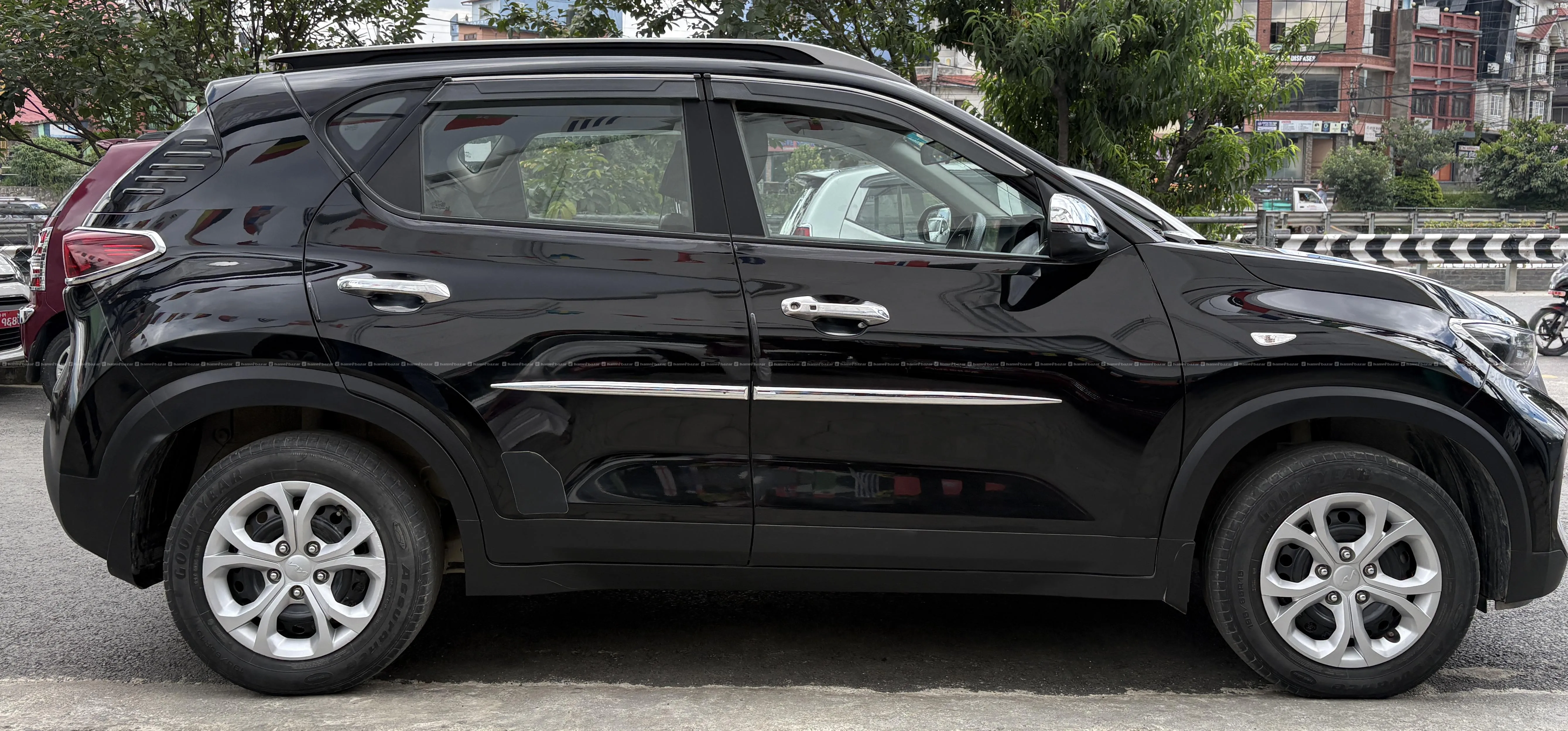 Single handed Kia Sonet hte 2021 model on sale 3