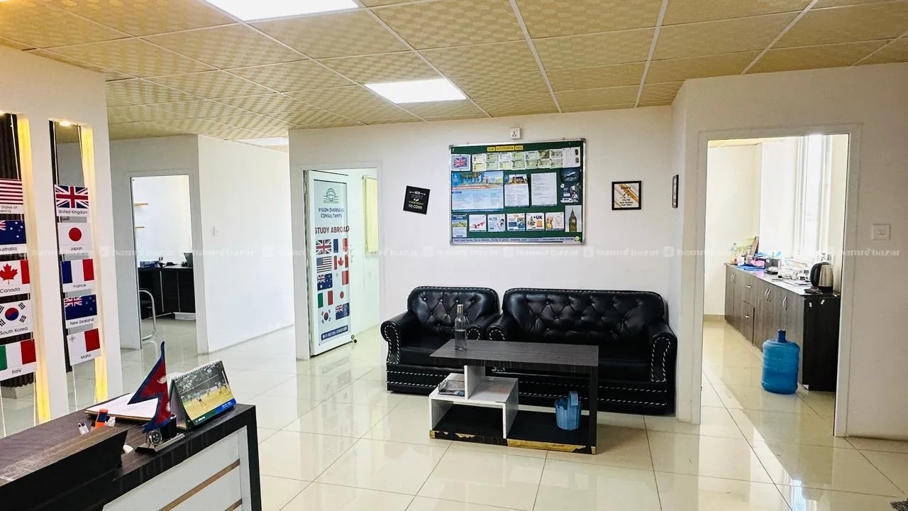 Office space on sell with full furniture 3