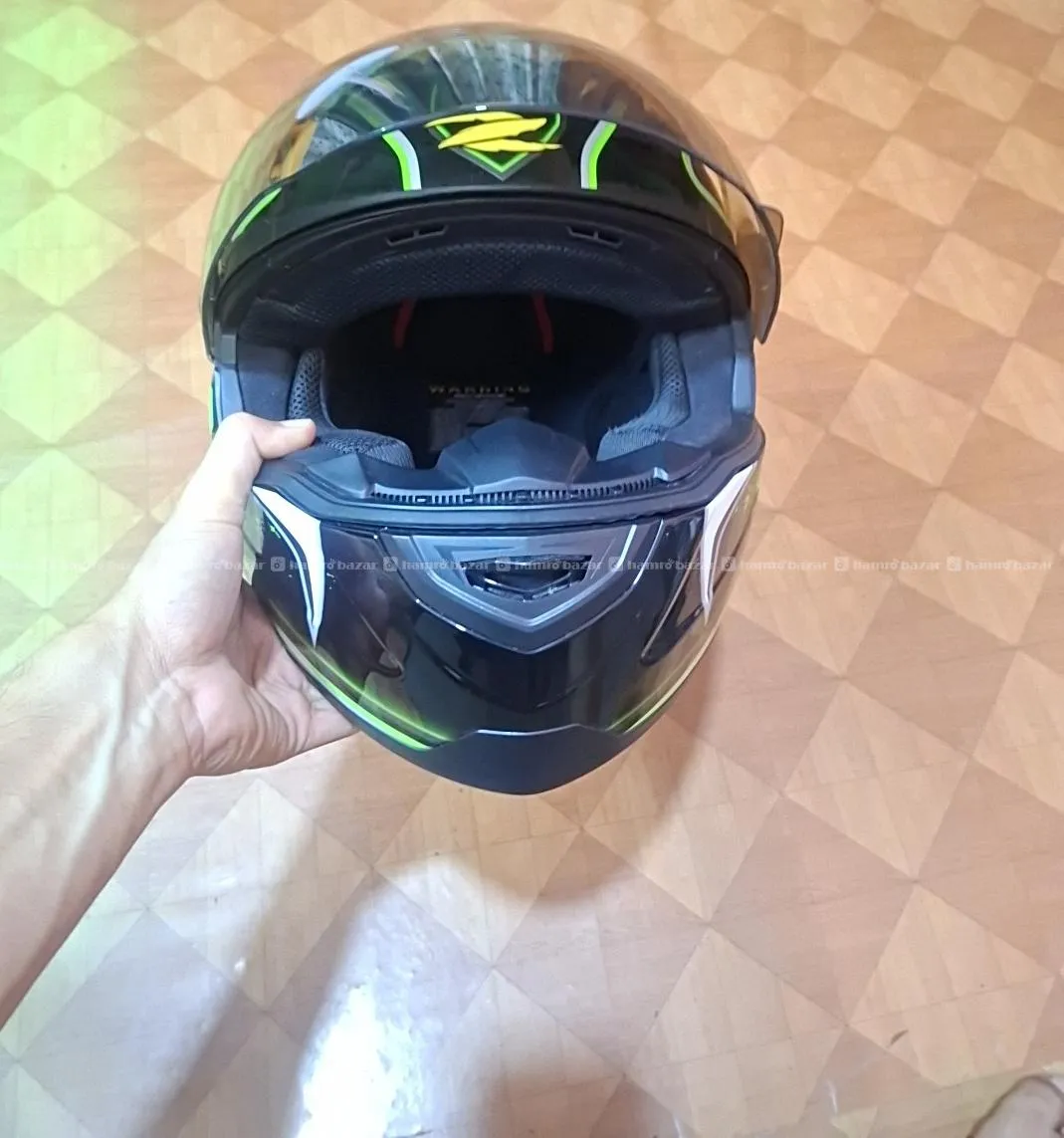 Brand New Helmet on Sale Not Use with spoiler 3
