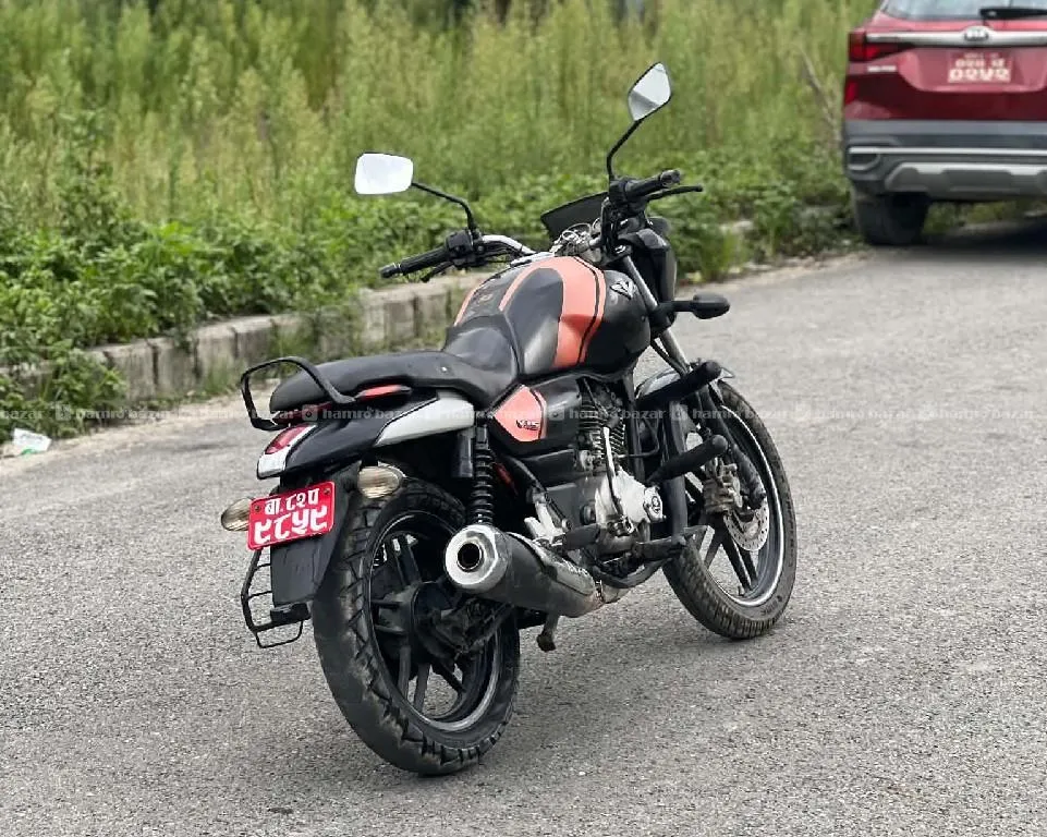 BAJAJ v15 - 83 lot 9818846575 or 9768397661 4