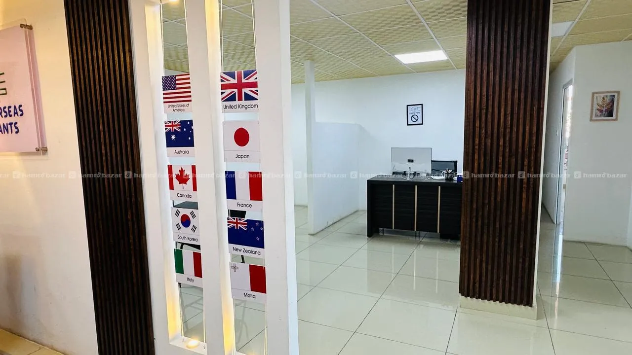 Office space on sell with full furniture 2