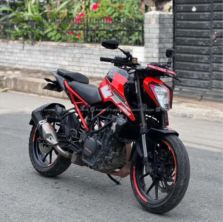 Ktm Duke 250cc Super Fresh 98/lot 9803656430 3