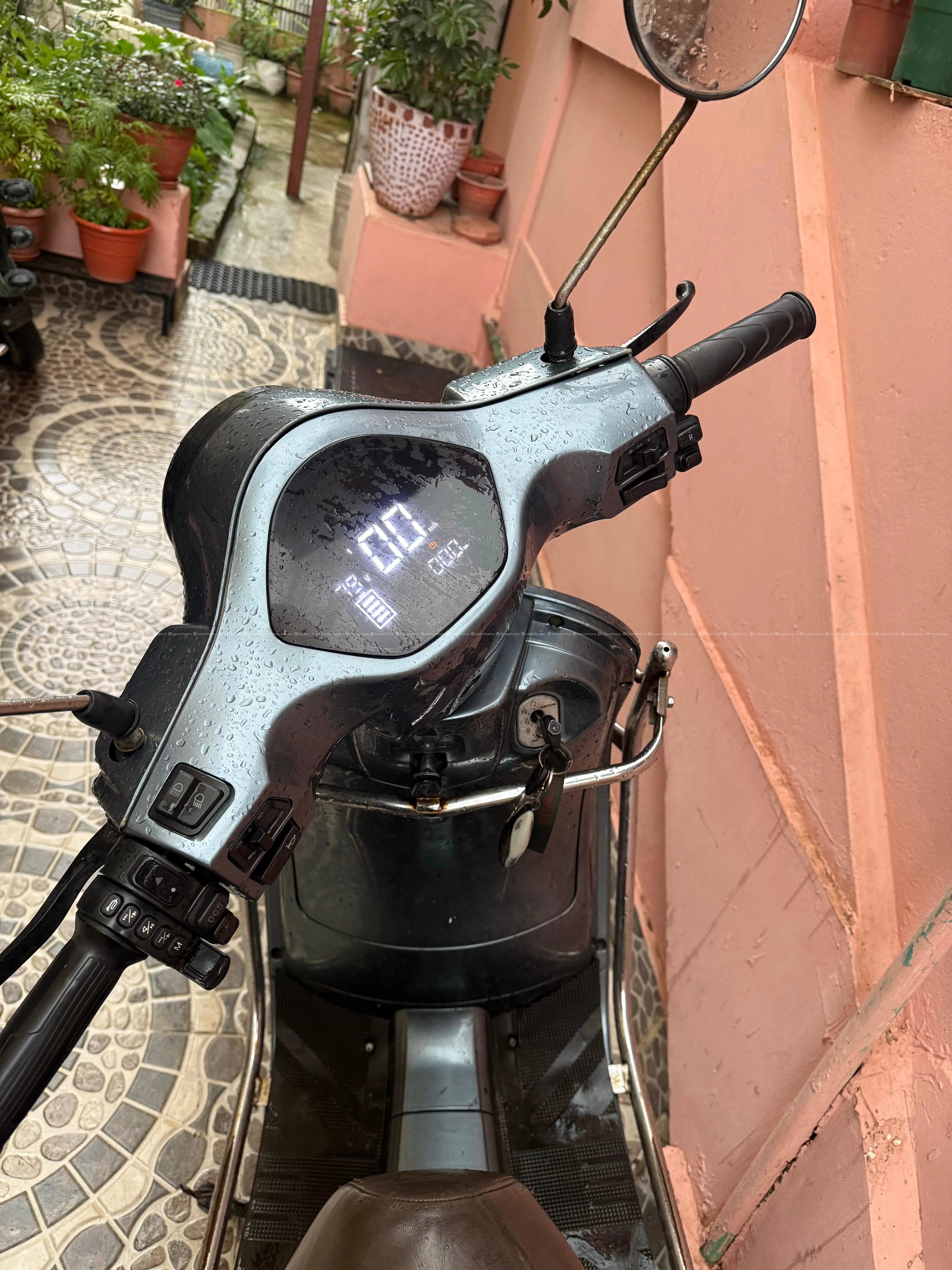 Perfect EV Scooter for Sale - Komaki Venice 4
