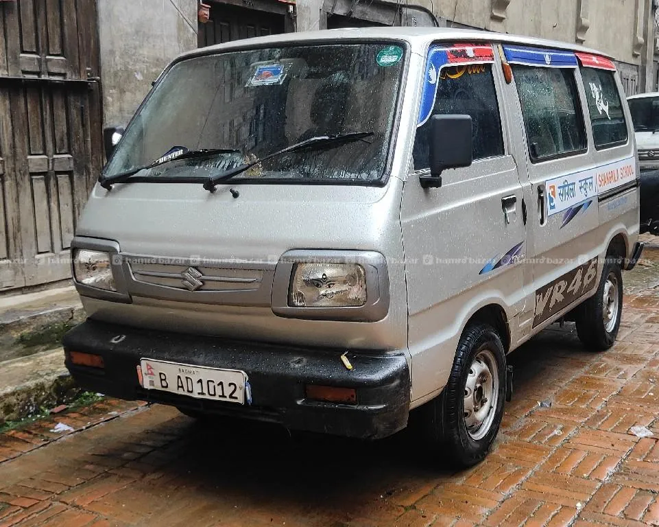 Maruti Omni Van 2017 बिक्रीमा 6