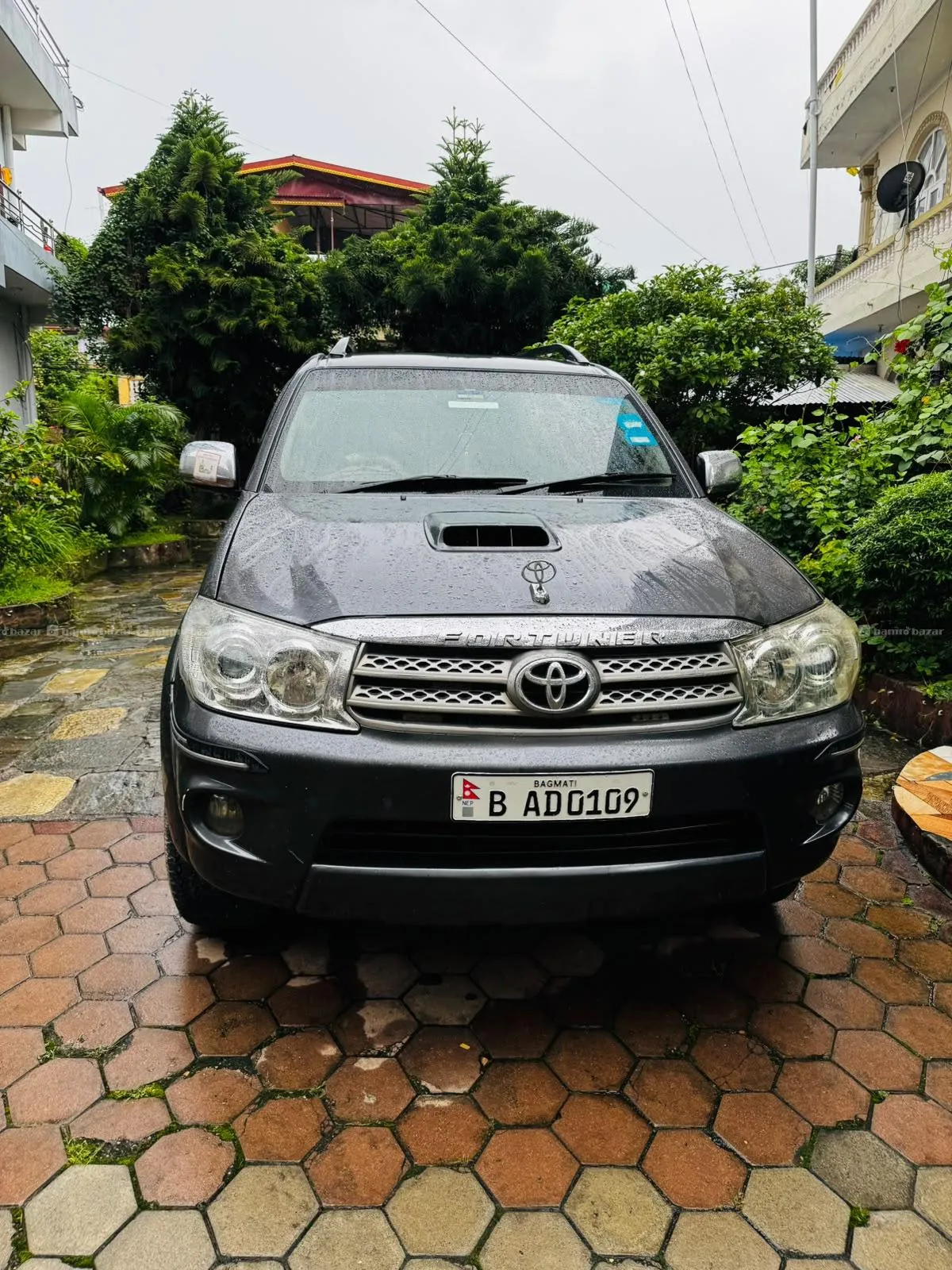 FOR SALE: 2010 Toyota Fortuner – Tough & Reliable 3