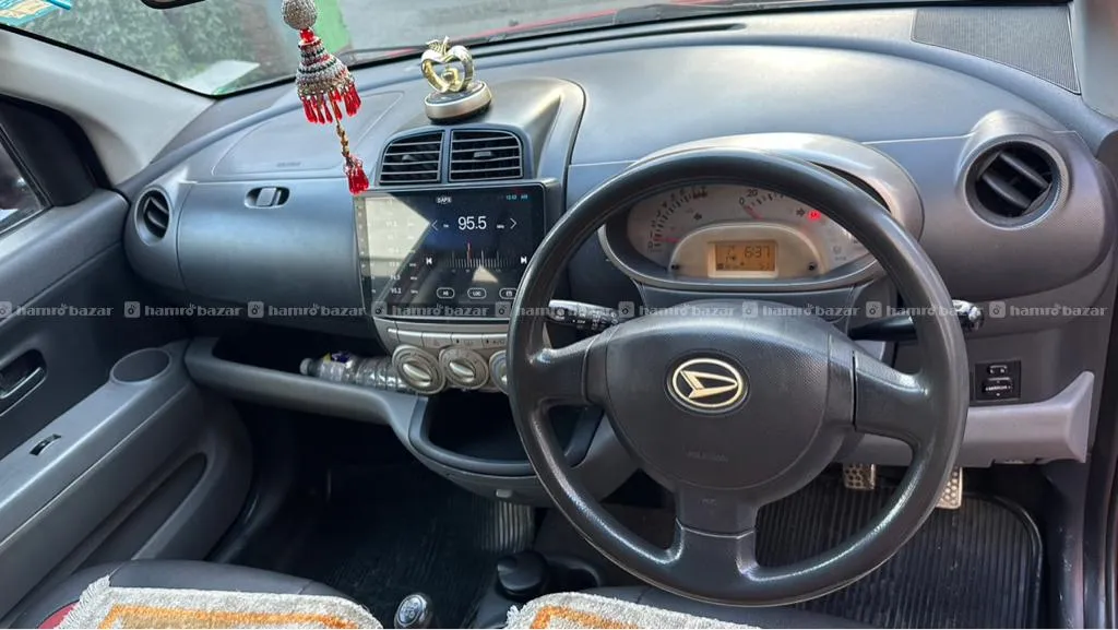 Daihatsu Sirion 1.3 6