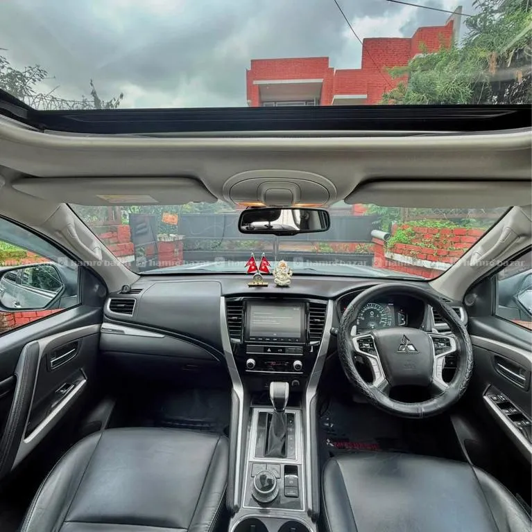 🔥 2021 Pajero Sport Limited Edition – On sale. 6