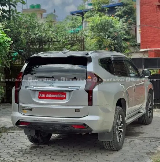 🔥 2021 Pajero Sport Limited Edition – On sale. 2