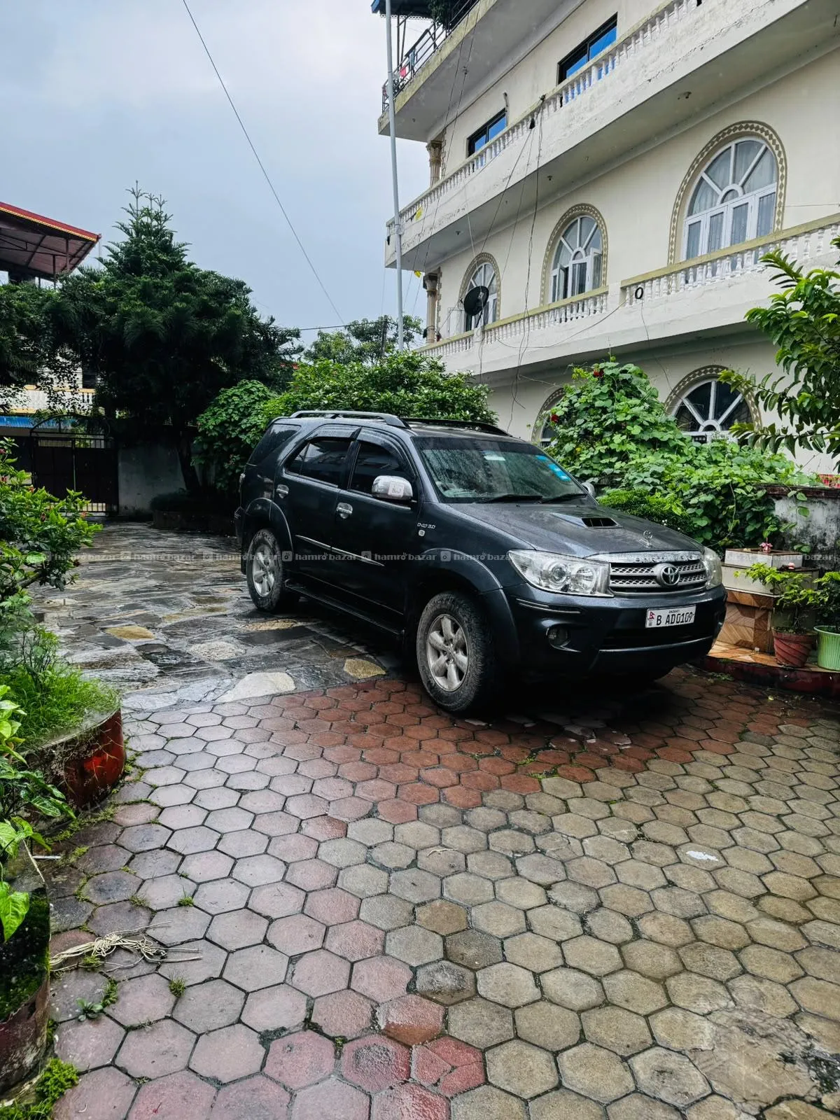 FOR SALE: 2010 Toyota Fortuner – Tough & Reliable 2