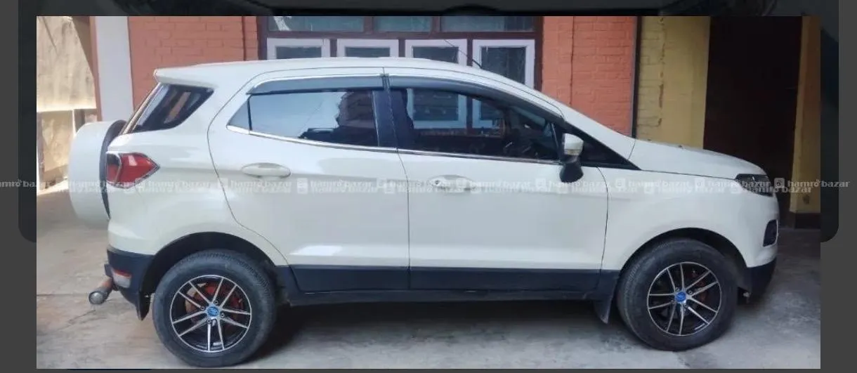 Ford EcoSport Excellent Condition 2