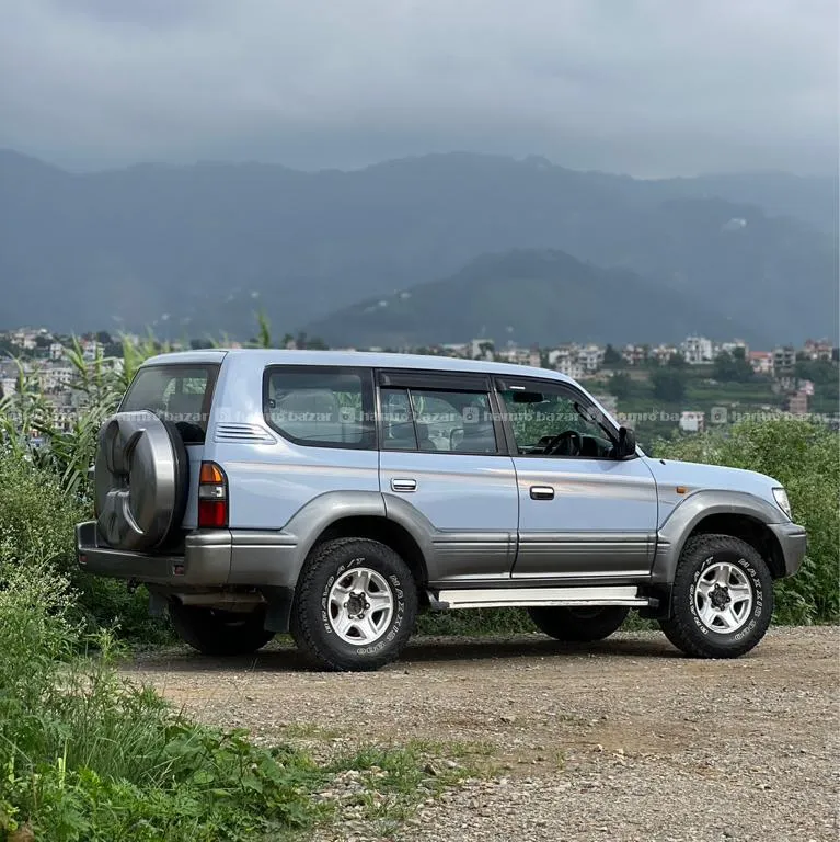Toyota Landcrusier Prado Lj95 4x4wd 9803656430📞 4