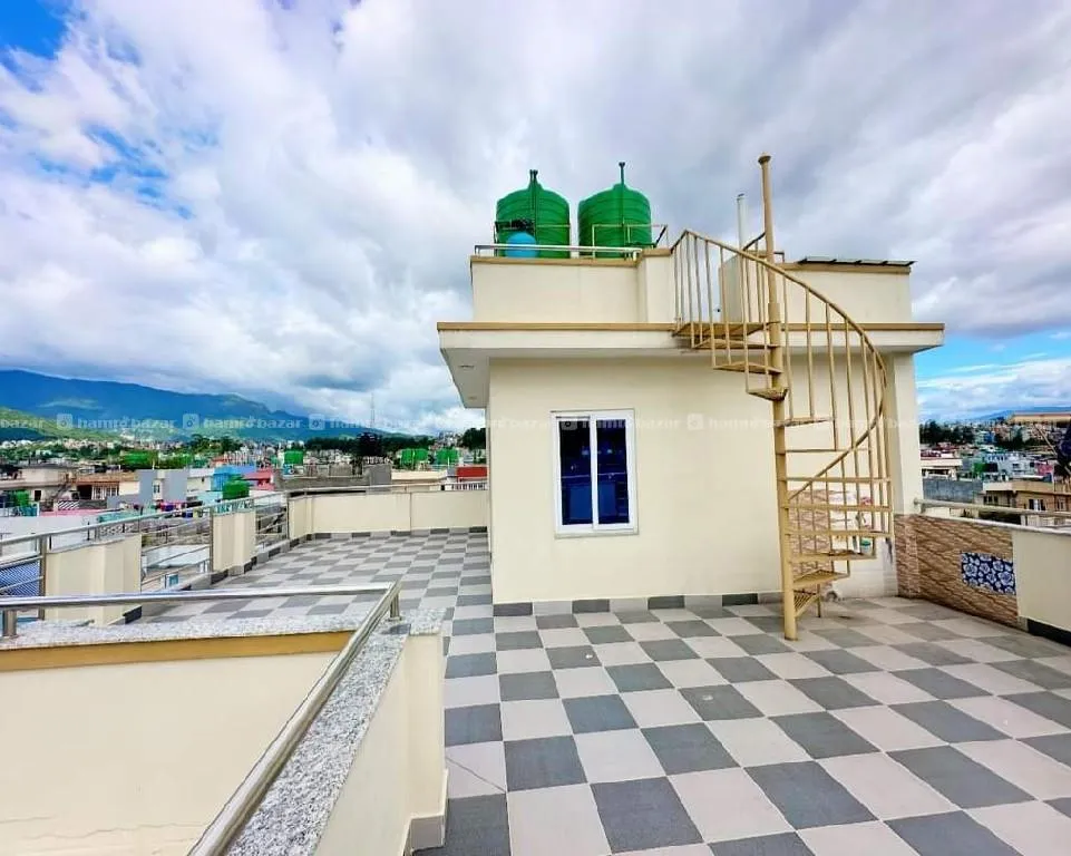 Brand New Commercial House On Sale at Manamaiju 6
