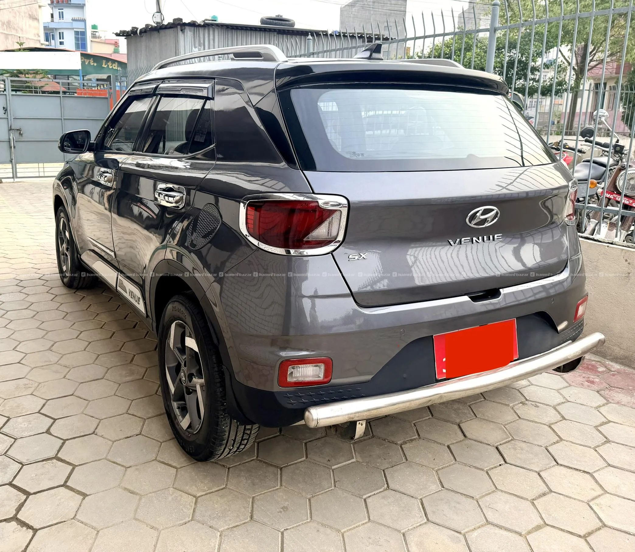 excellent 2019 hyundai venue sx sunroof 60% financ 5