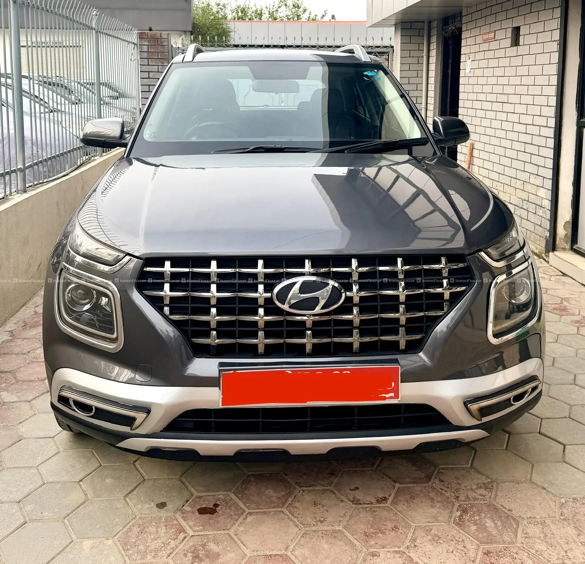 excellent 2019 hyundai venue sx sunroof 60% financ 4