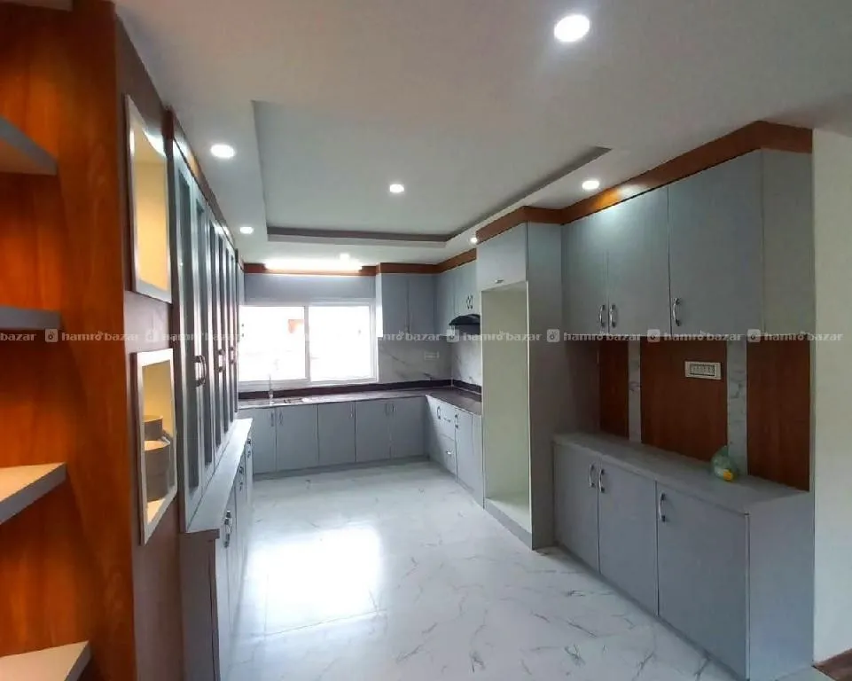 Brand New Semi Bunglow House On Sale at Lasuntar 7