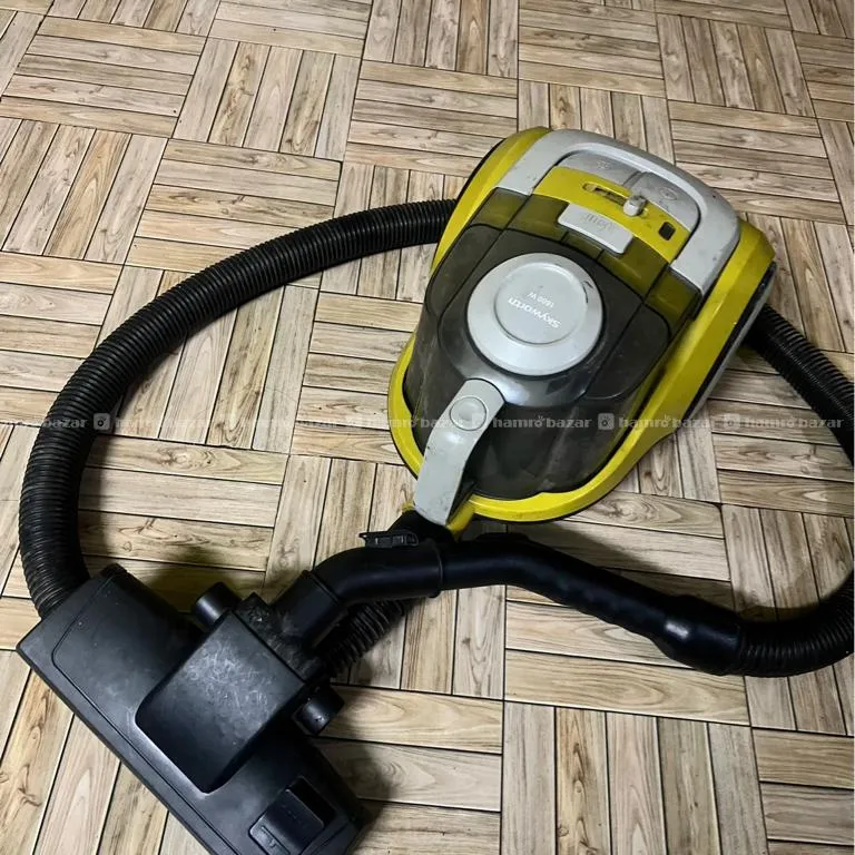 Vacuum cleaner Skyworth 4