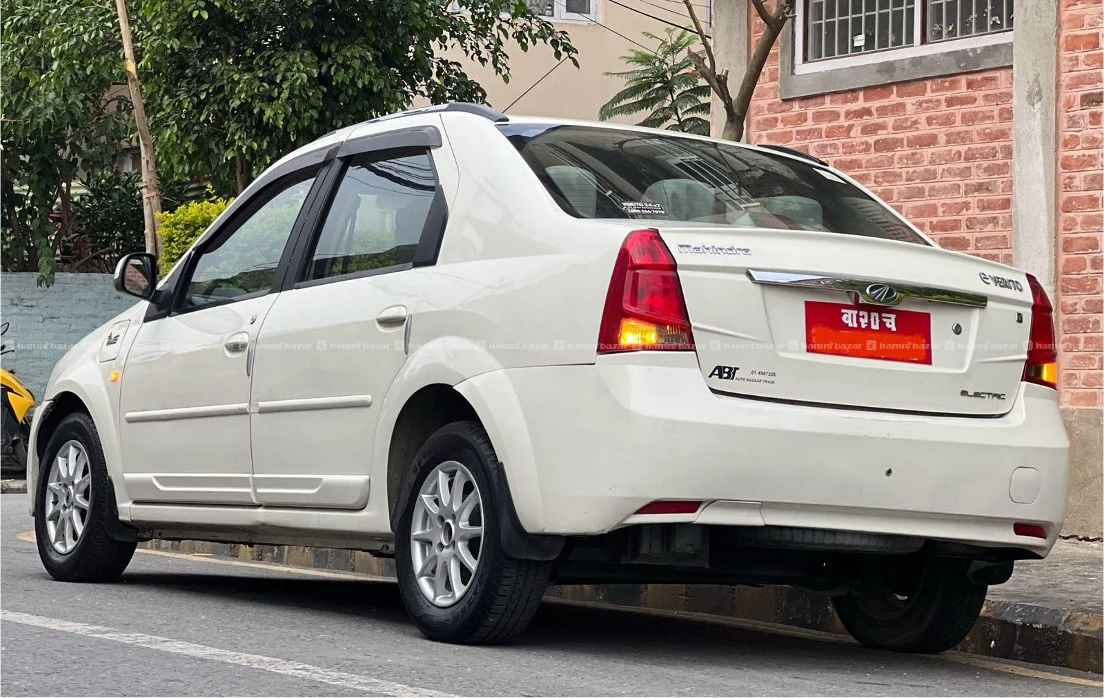 Mahindra E Verito D6 EV “Single Hand” 2018 2