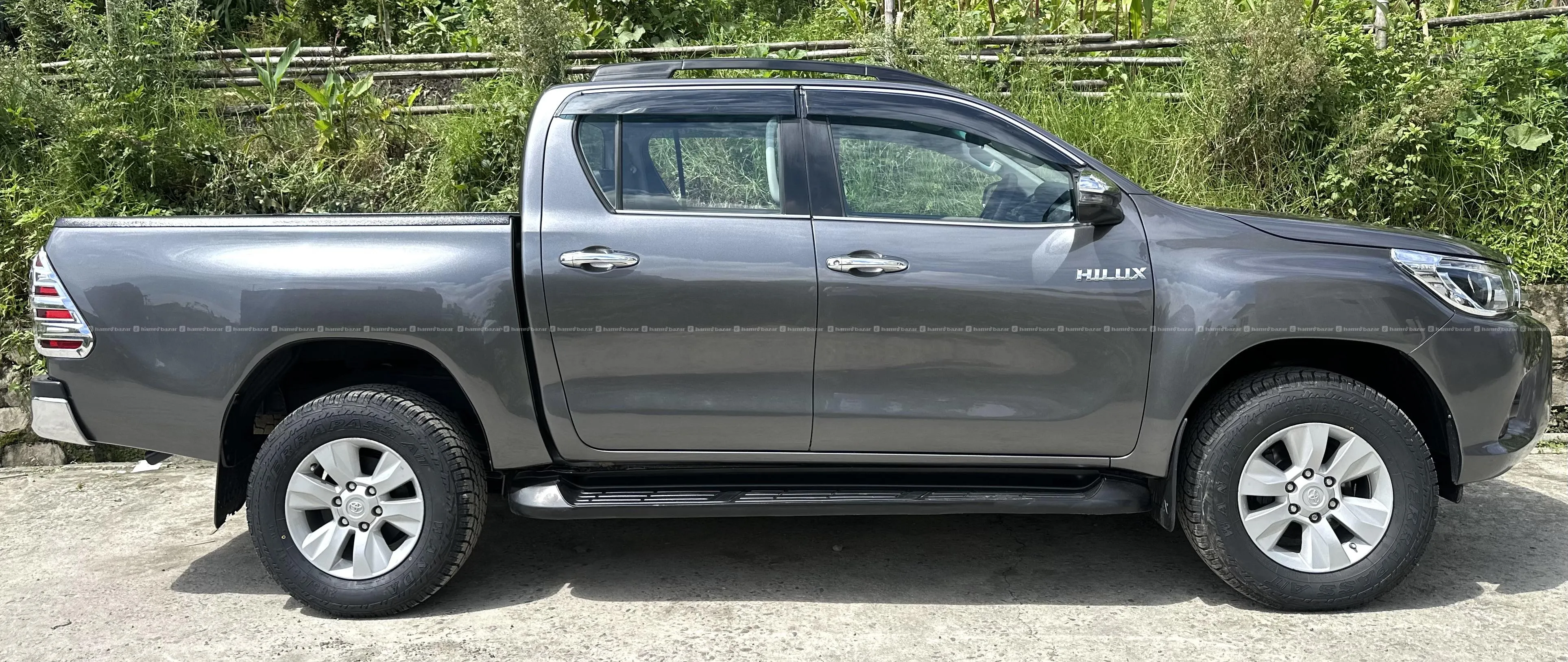 Toyota Hilux Revo 2019 model for sale 3