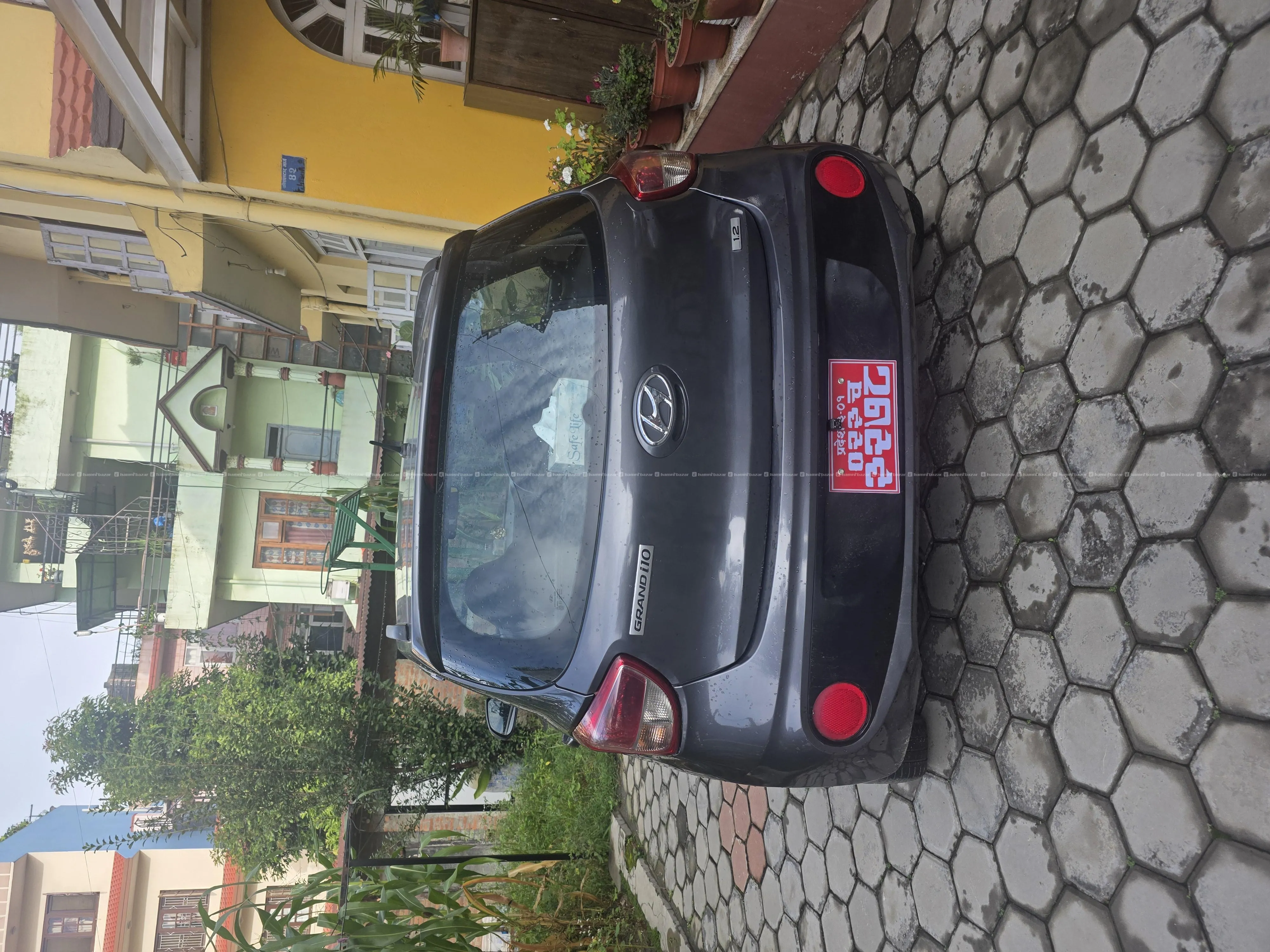 Hyundai Grand i10 3