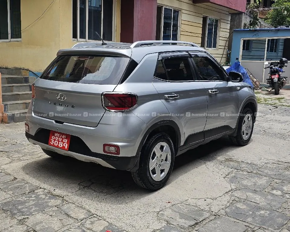 Hyundai Venue S 1.2 ( 2019) 5