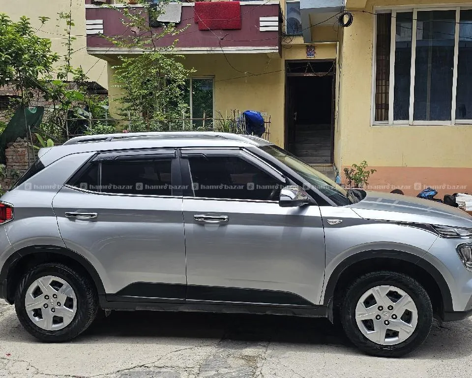 Hyundai Venue S 1.2 ( 2019) 4