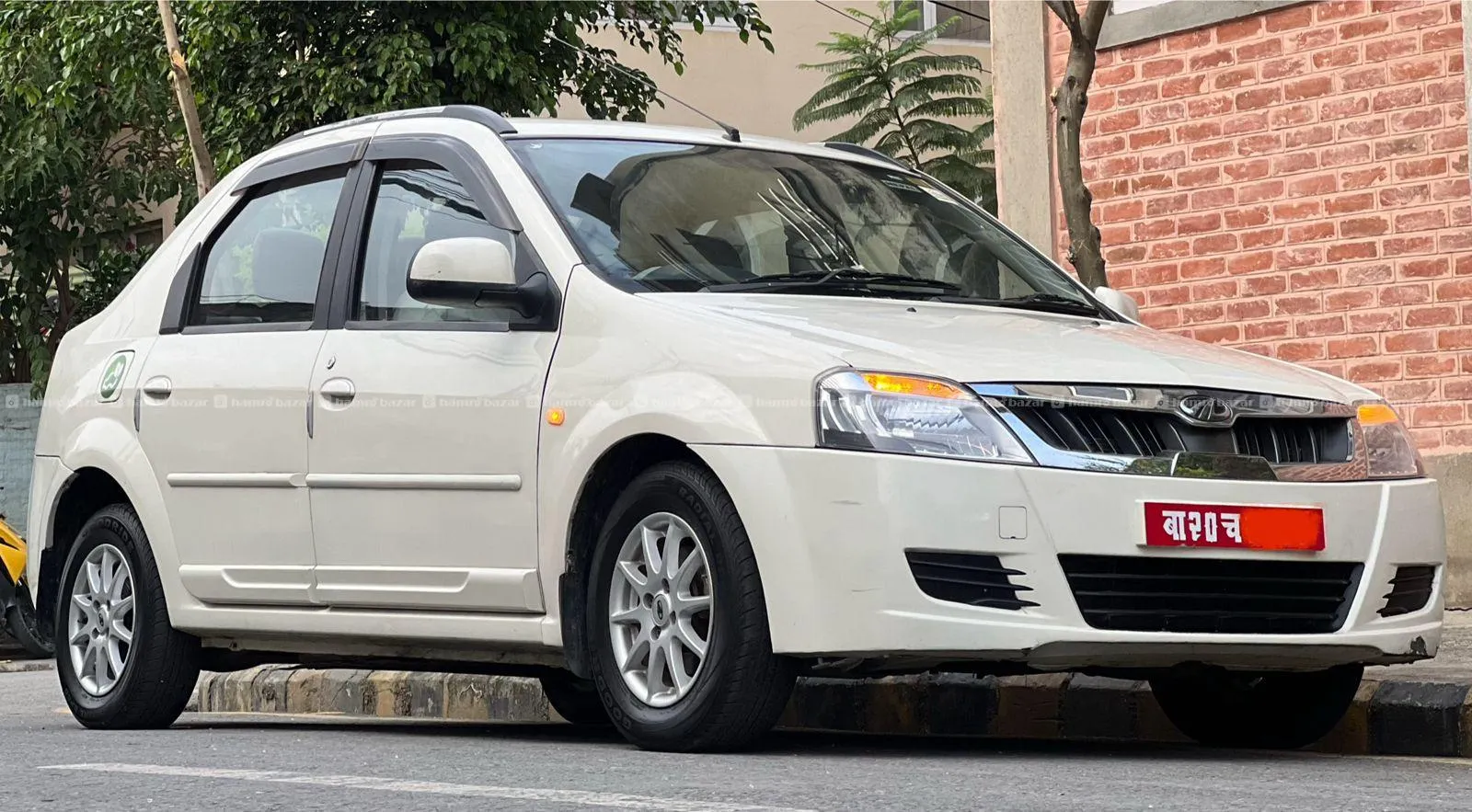 Mahindra E Verito D6 EV “Single Hand” 2018 4