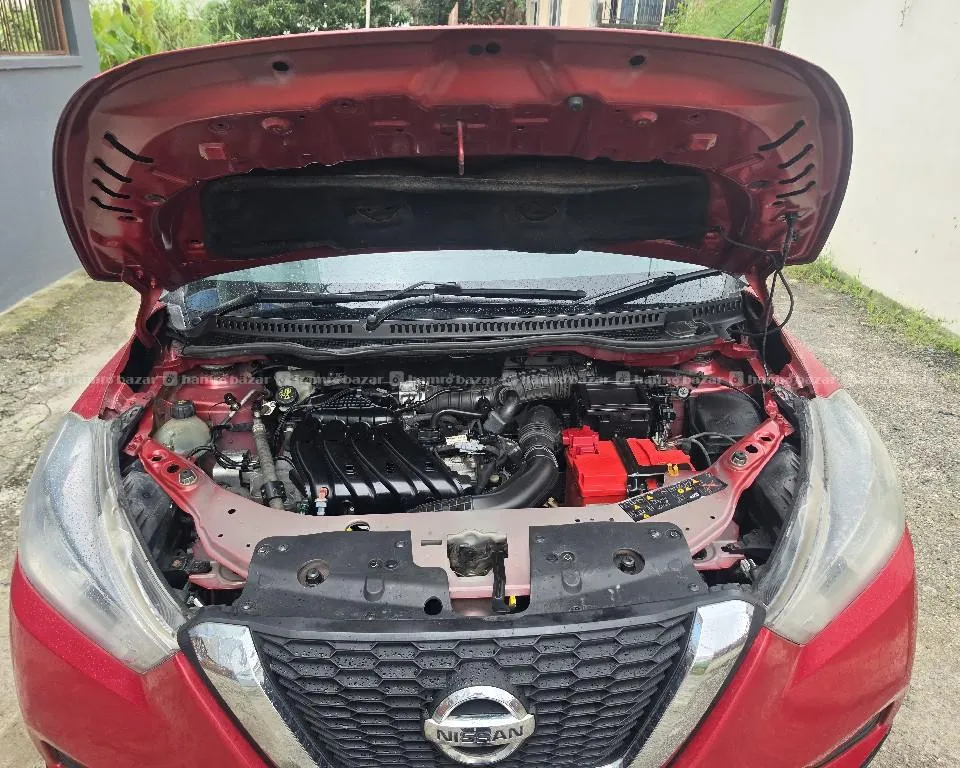 Nissan kicks xv petrol 2019 model on sale. 6