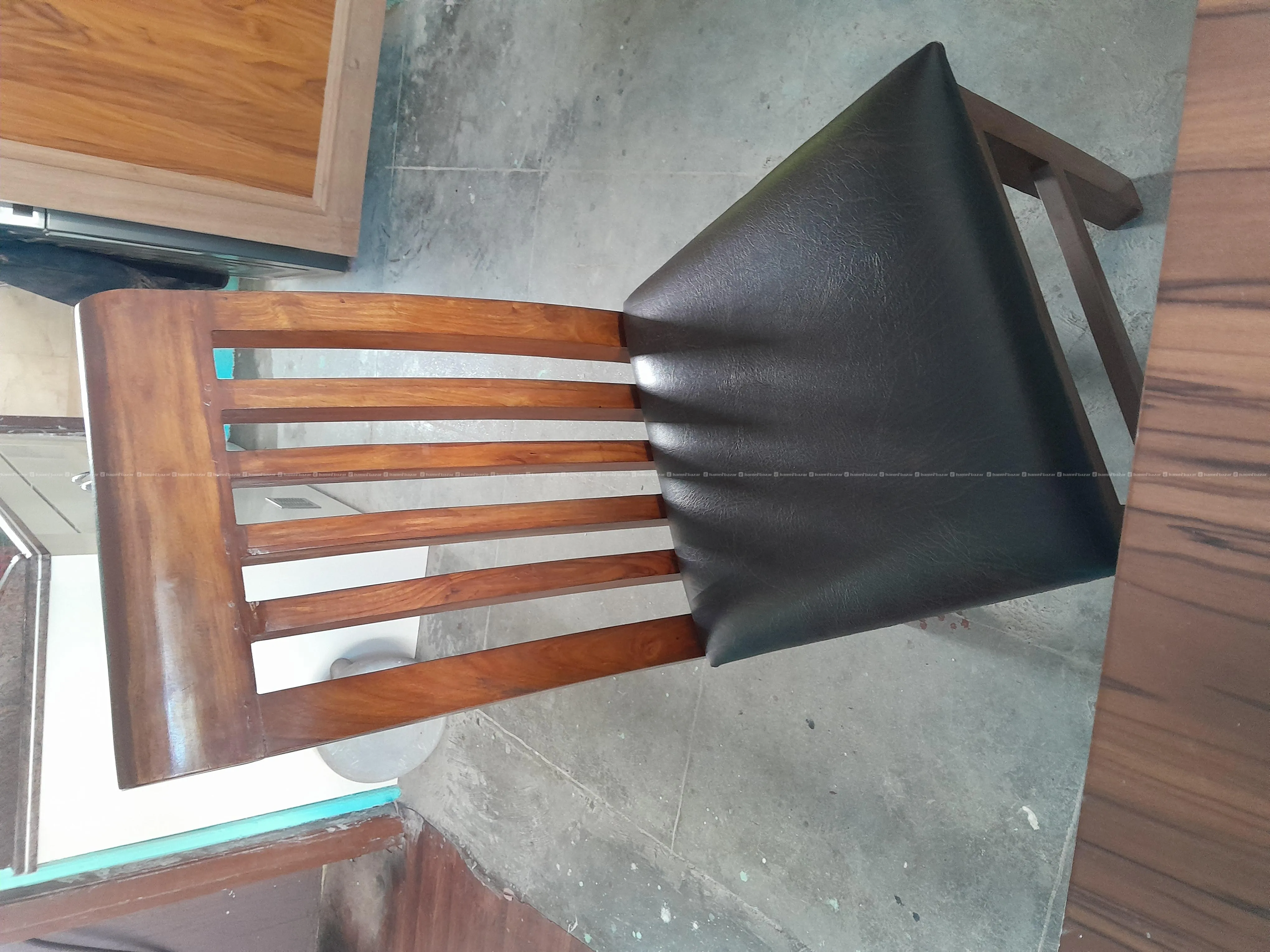 Agras 6 seater Dining table 2