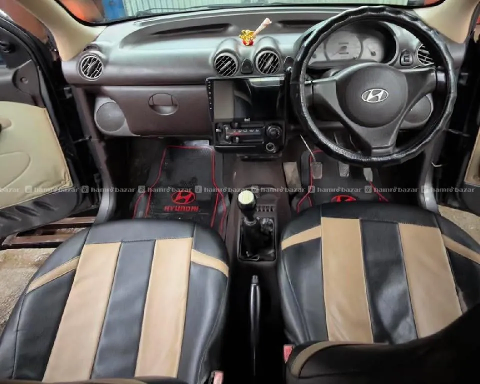 Hyundai Santro Xing Ls Top model
Model 2010 last 7