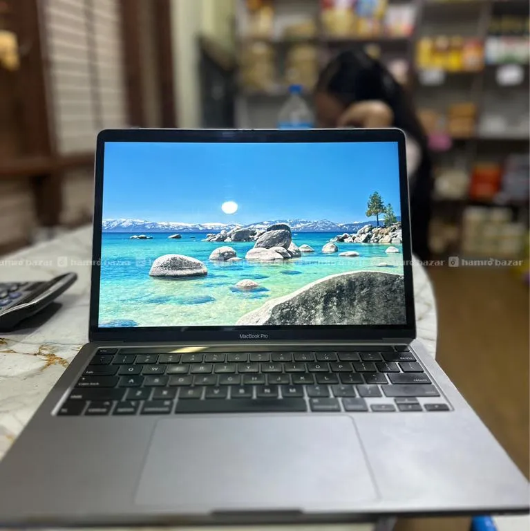 Mackbook Pro 2020 Model On sale 5