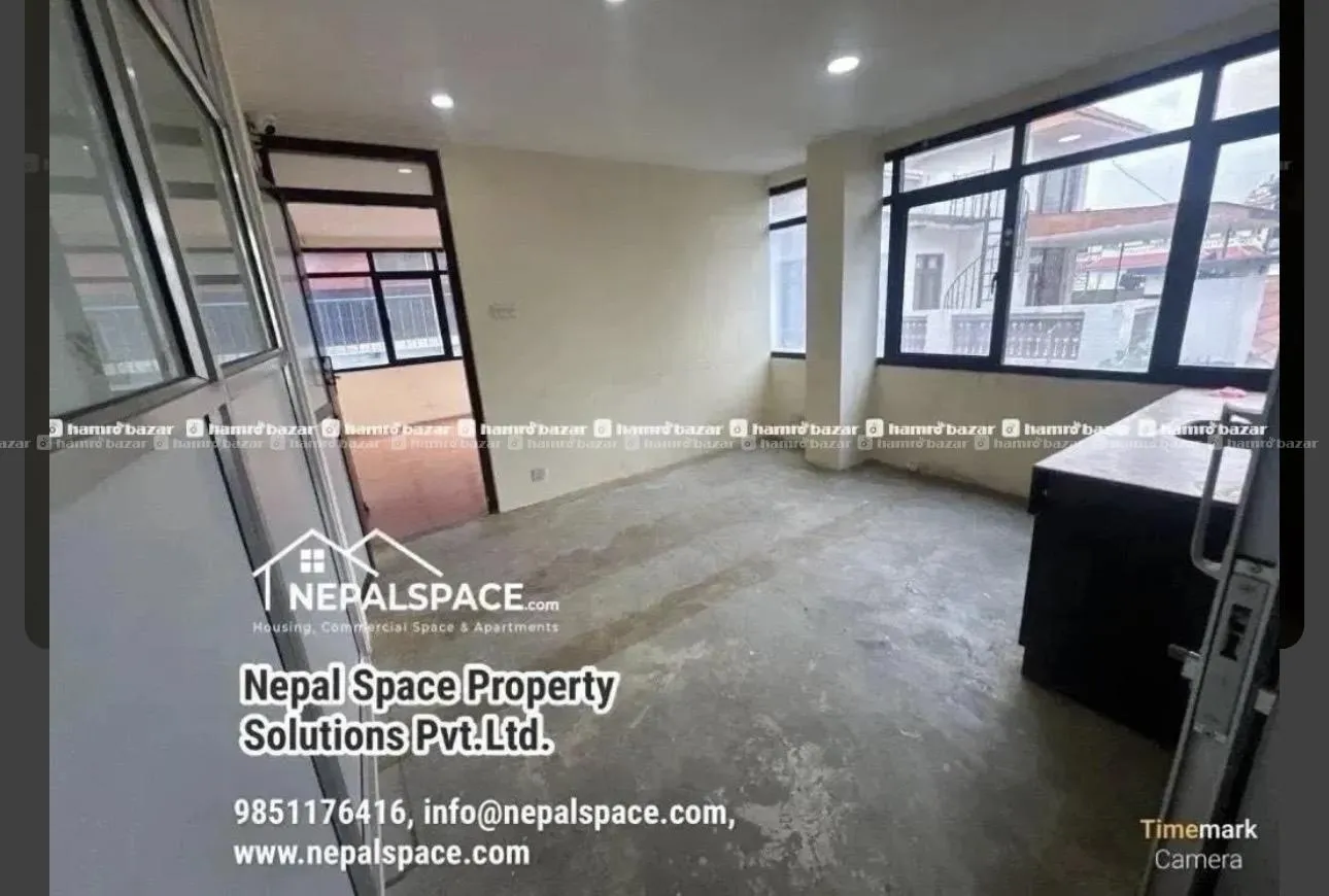 1100 SqFt Commercial Space On Rent in Baluwatar !! 4