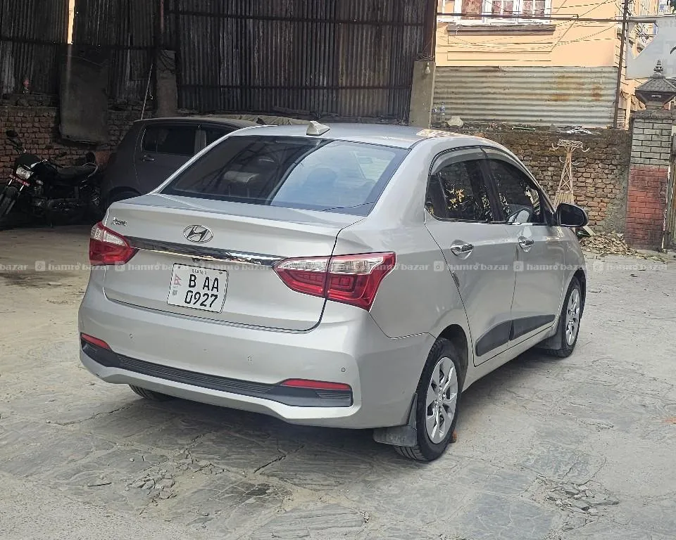 Hyundai Xcent 2017 New Shape 7