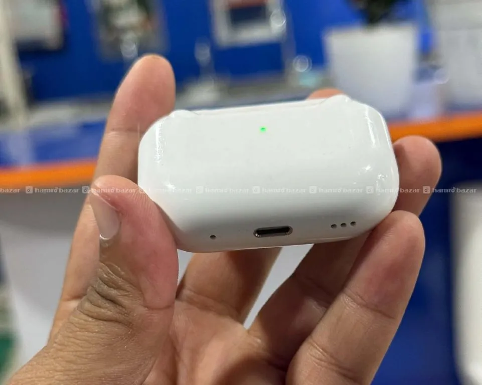 Airpods Pro 2nd Gen (Lighting) 3