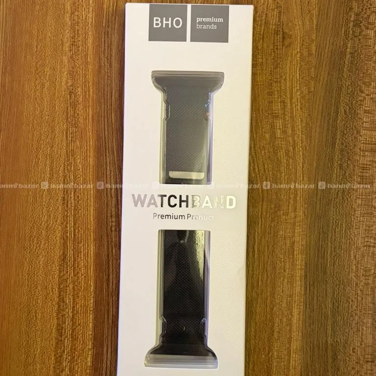 Apple Watch Series 8 45mm + Stand & Extra Band 4