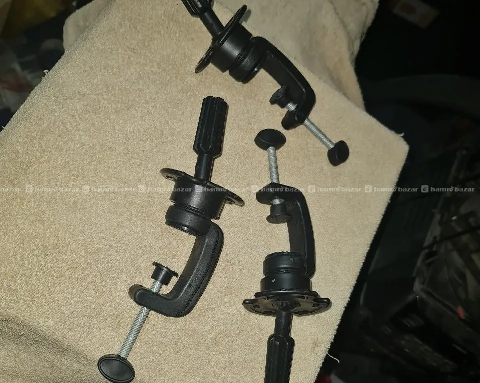 plastic table clamps designed to hold cosmetology 3