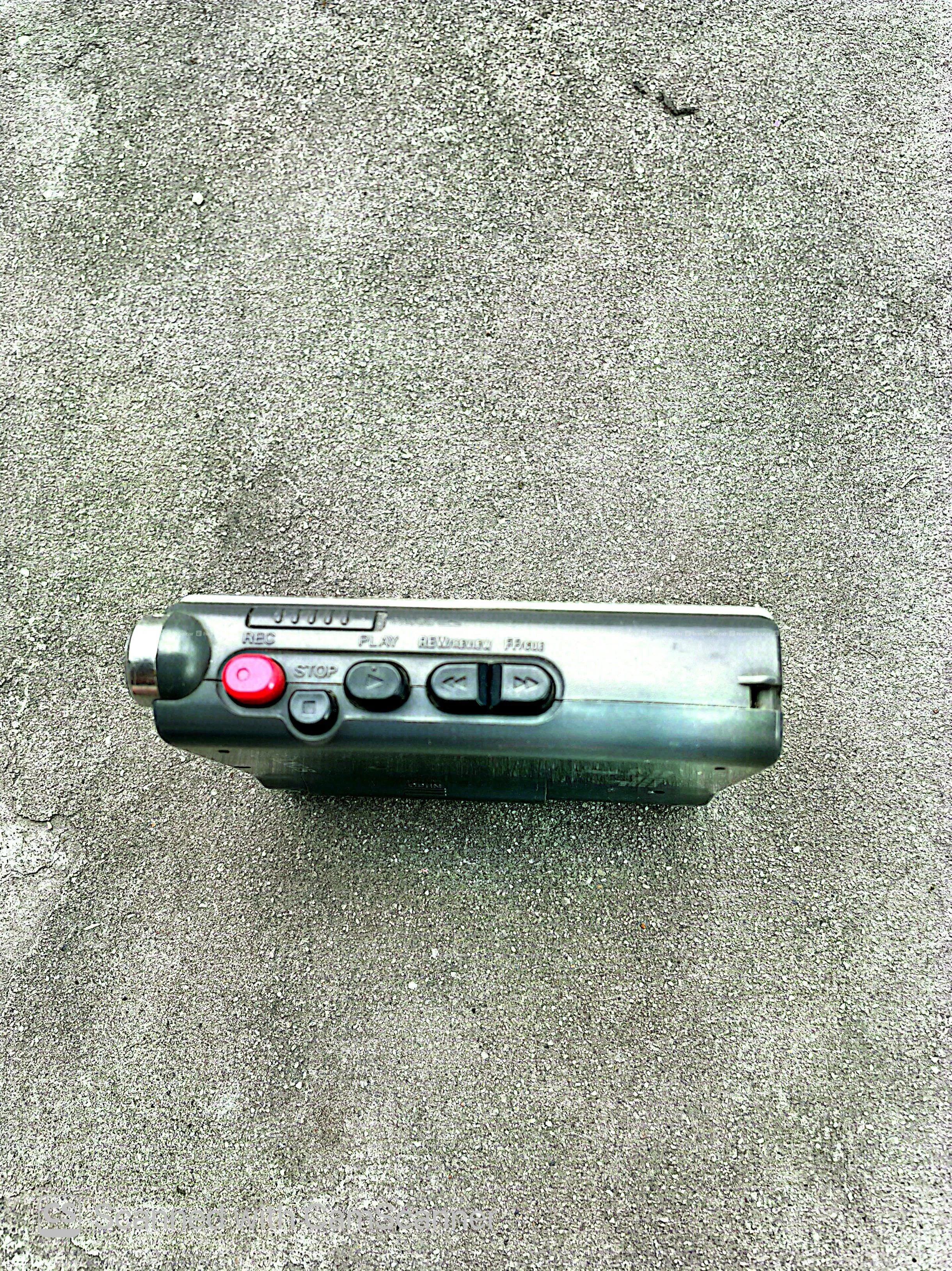 SONY CASSETTE WALKMAN 5