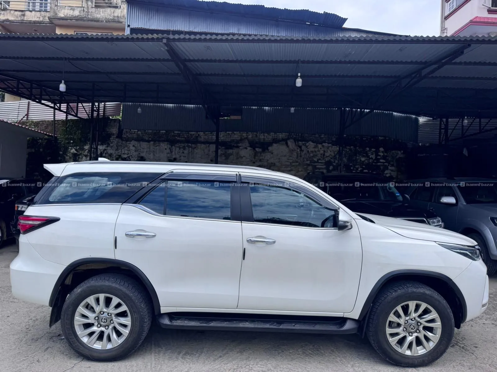 Toyota Fortuner 5