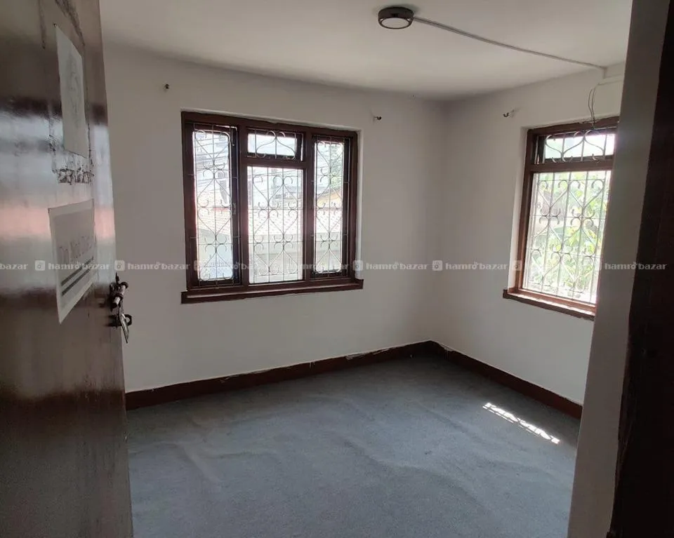 🏡 House For Rent !!
📍Baluwatar, Kathmandu 3