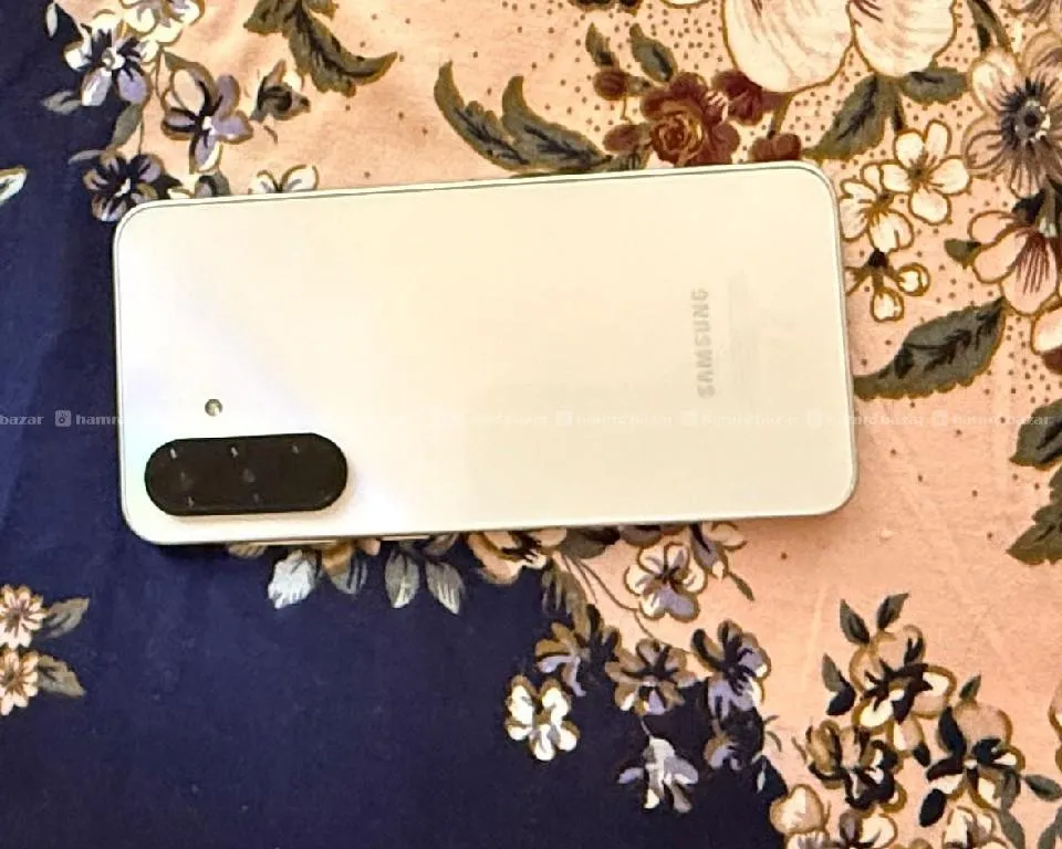 samsung galaxy A36 5g 8gb ram 128gb storage 3