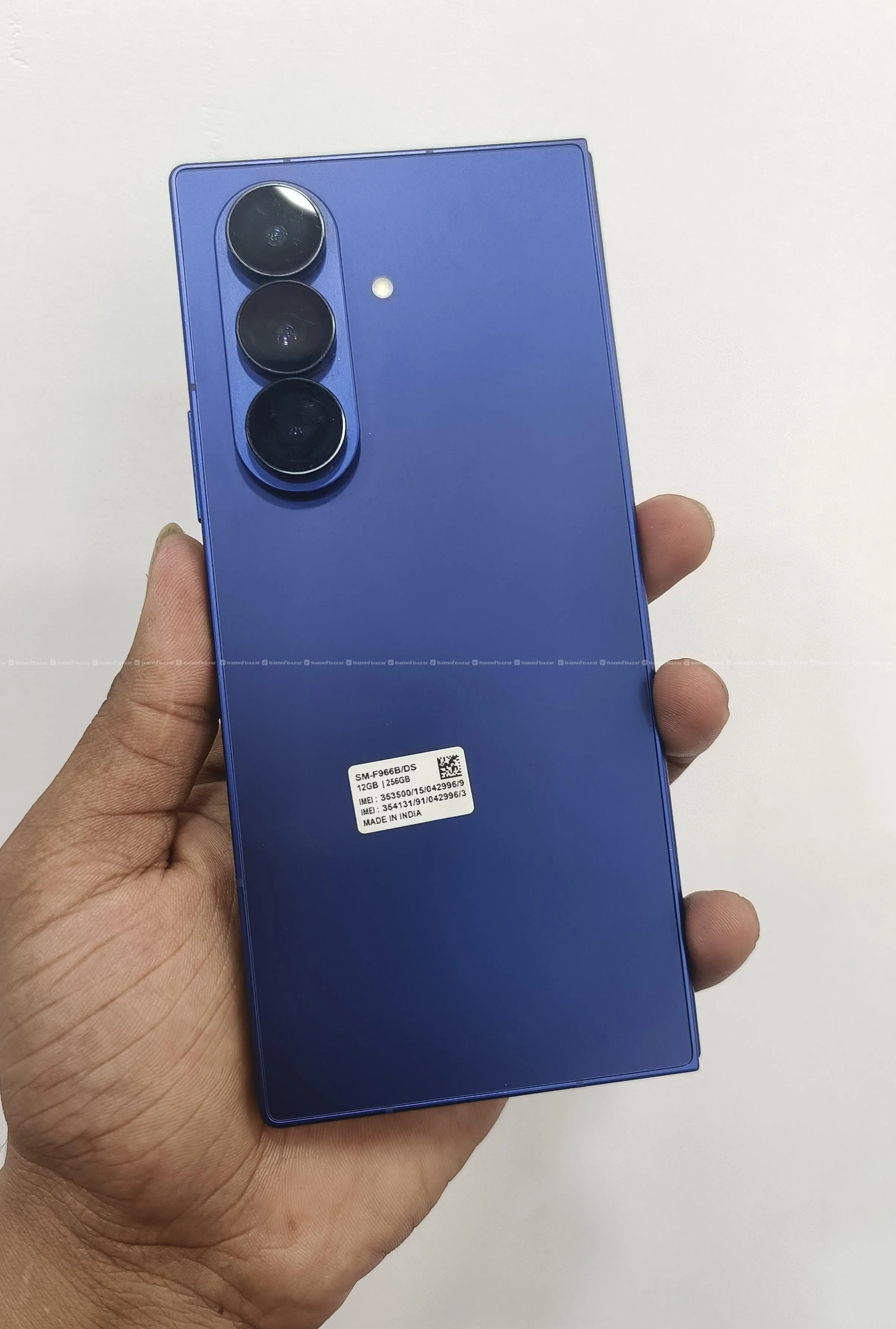 Samsung Z Fold 7 (12/256) With Box Warranty Insur 7