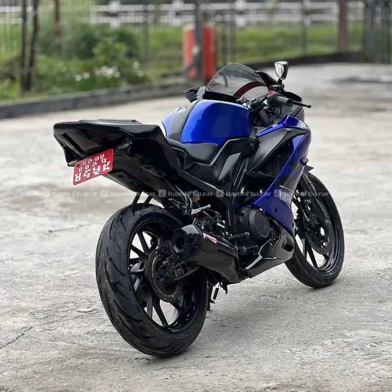 R15 V3 Super Fresh Condition 103/lot 9803656430 3